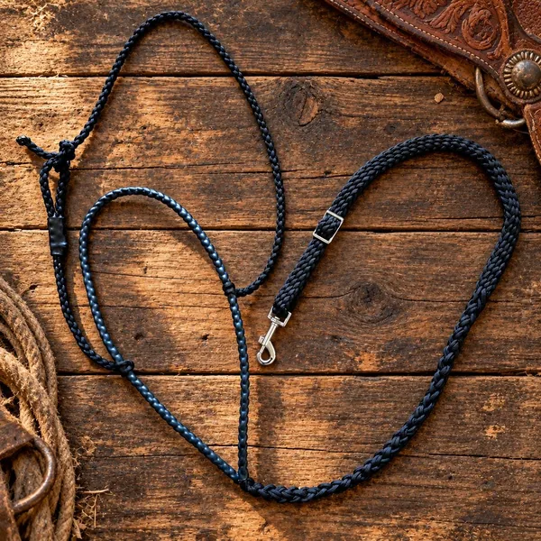 Black Betty braided tie-down in black and blue paracord